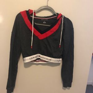 TOMMY cropped hoodie with logo band